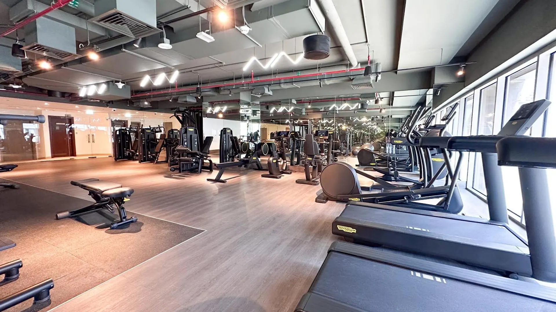 Chic 1-Bedroom In Sterling Tower, Downtown Stay - 17Ab05 두바이 아파트