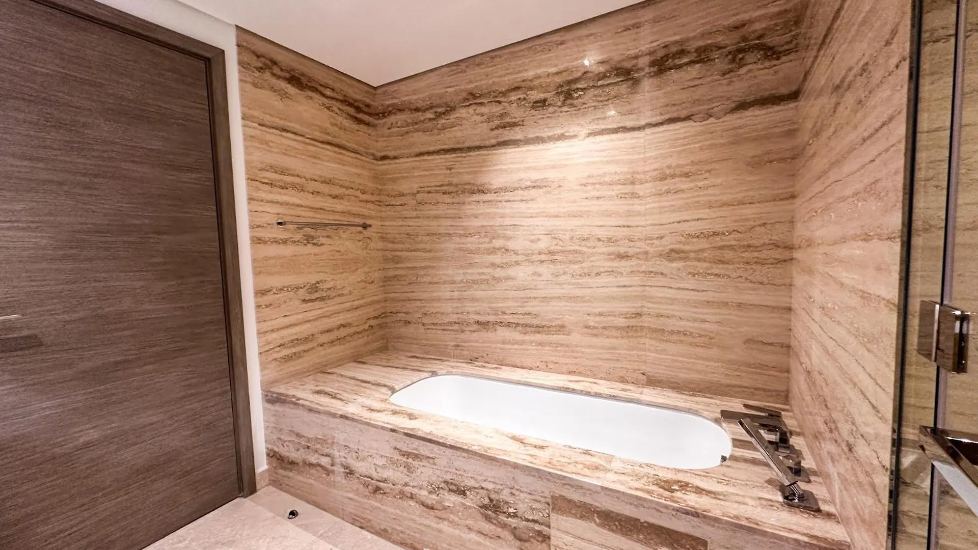 Chic 1-Bedroom In Sterling Tower, Downtown Stay - 17Ab05 Dubai Apartment